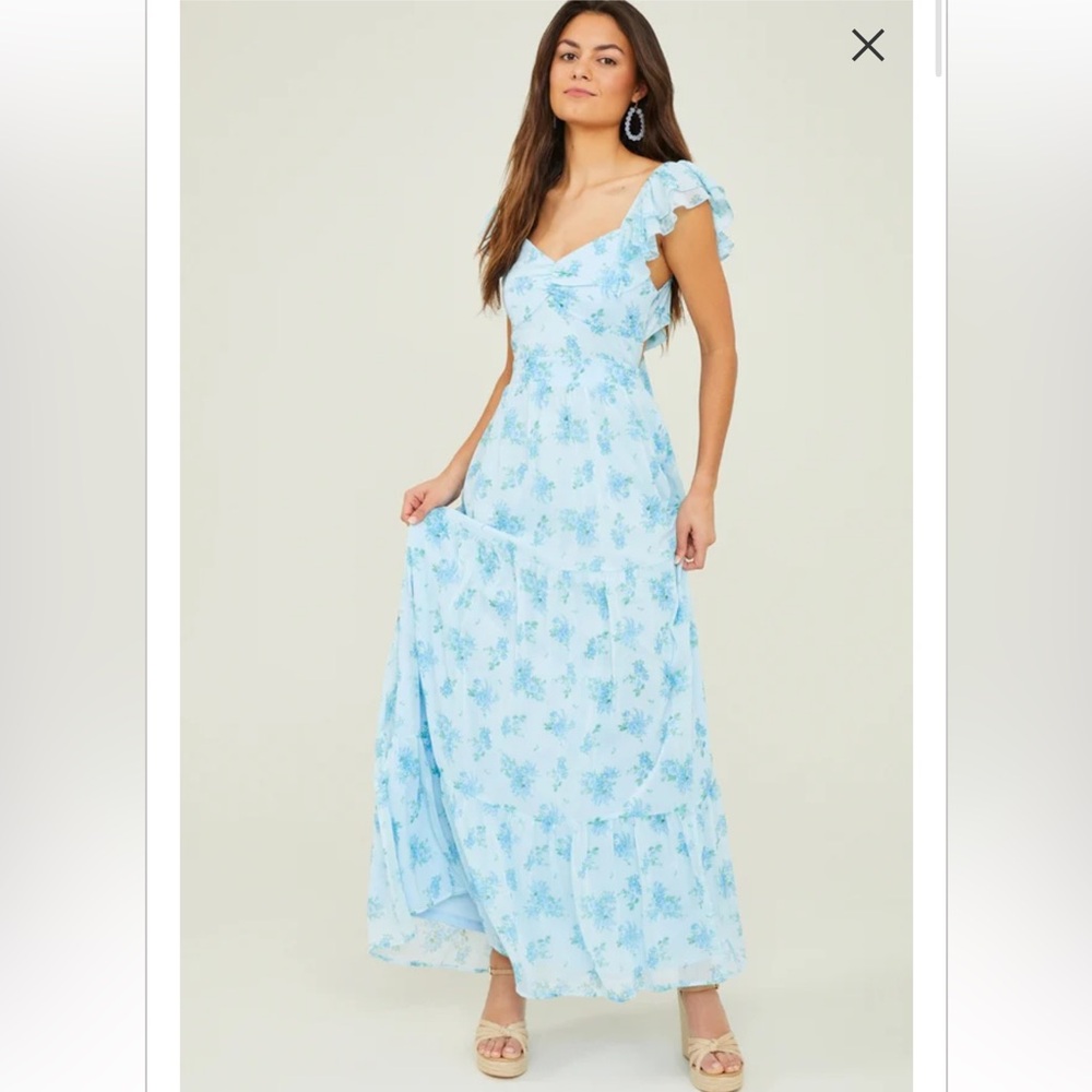 New with tags altard state lotte floral maxi dress in light blue